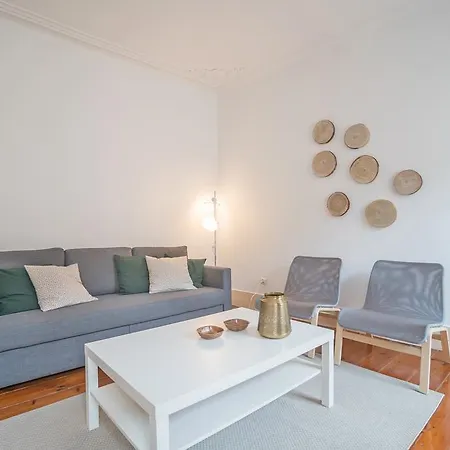 Shortstayflat Chiado Spacious & Trendy * Lissabon