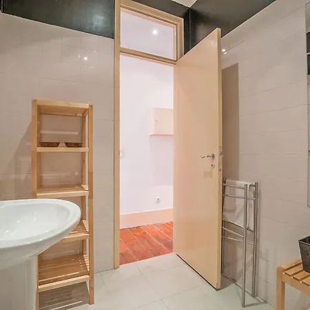 Shortstayflat Chiado Spacious & Trendy *