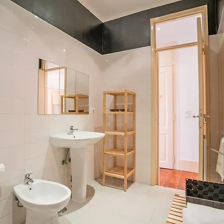 Shortstayflat Chiado Spacious & Trendy *